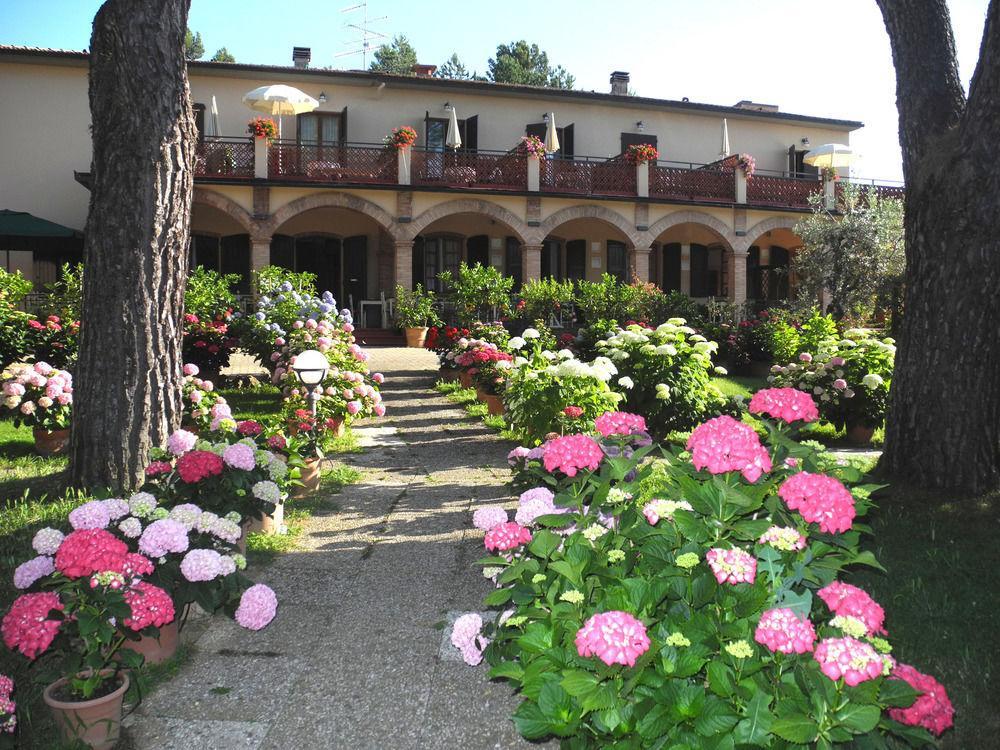 Hotel Le Renaie San Gimignano Exterior foto